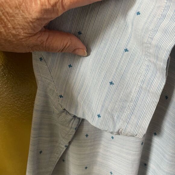 Banana Republic standard fit size L men’s button up shirt. - Picture 5 of 8